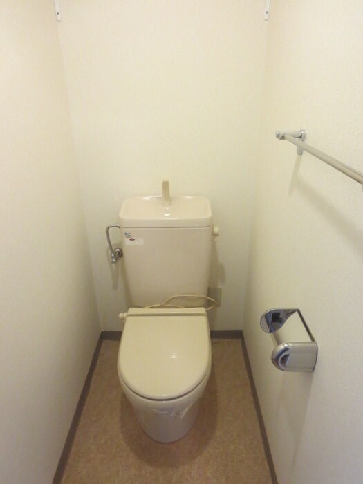 物件内観写真15　(トイレ)