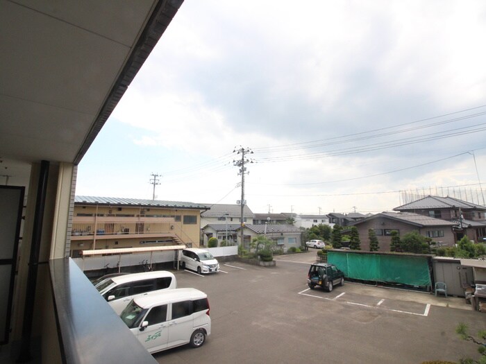 物件内観写真16　(室内からの展望)