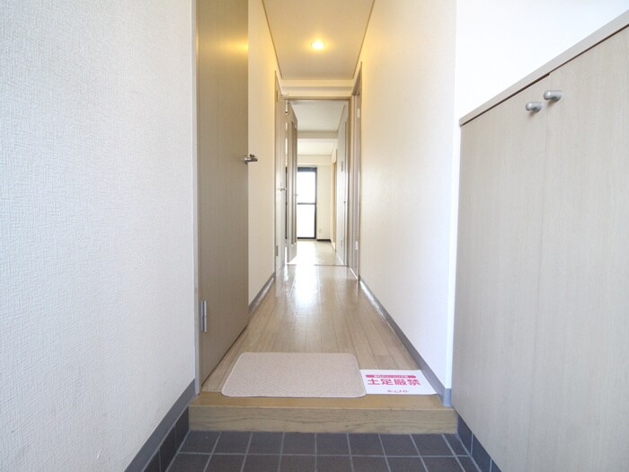 物件内観写真19　(廊下)