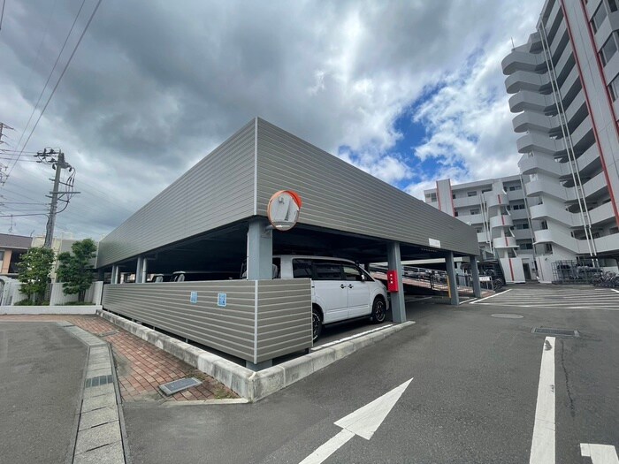 物件外観写真4　(駐車場)