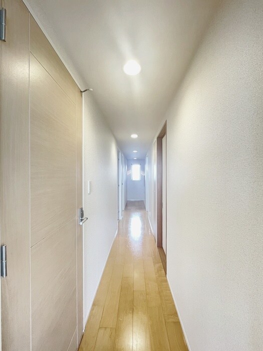 物件内観写真19　(廊下)