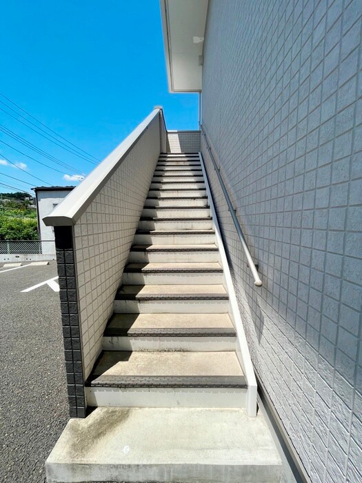 物件外観写真5　(駐車場)