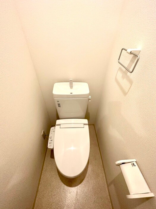 物件内観写真14　(トイレ)