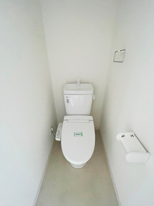 物件内観写真14　(トイレ)