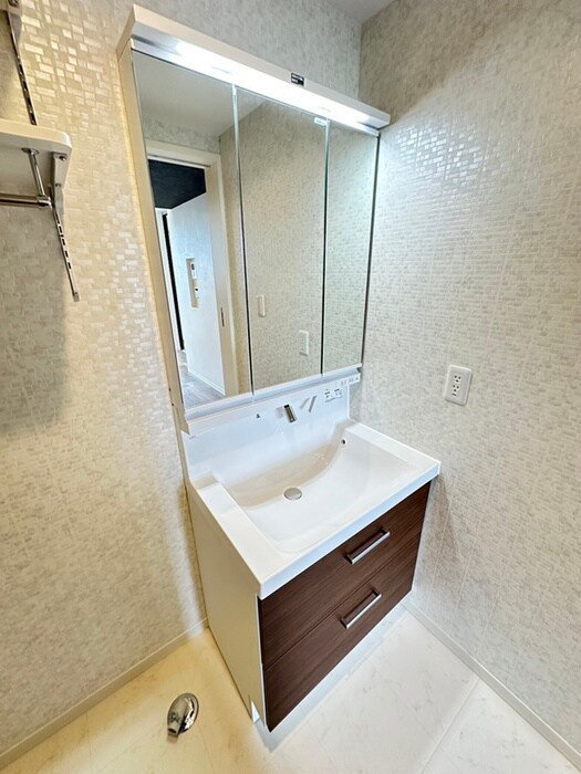 物件内観写真11　(洗面)