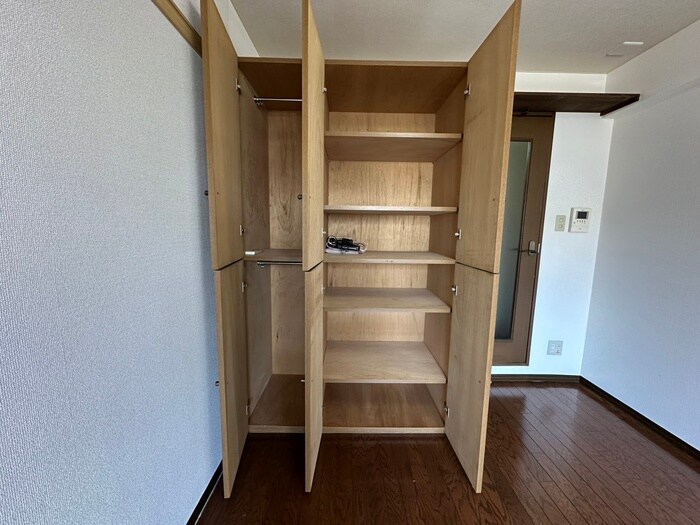 物件内観写真9　(収納)