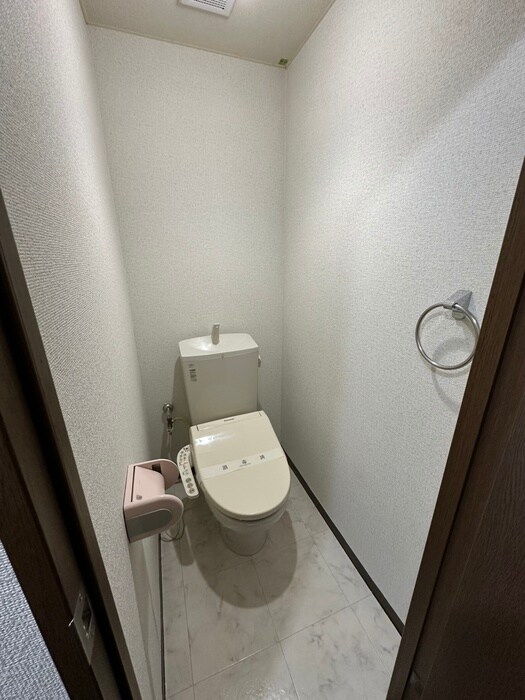 物件内観写真11　(トイレ)