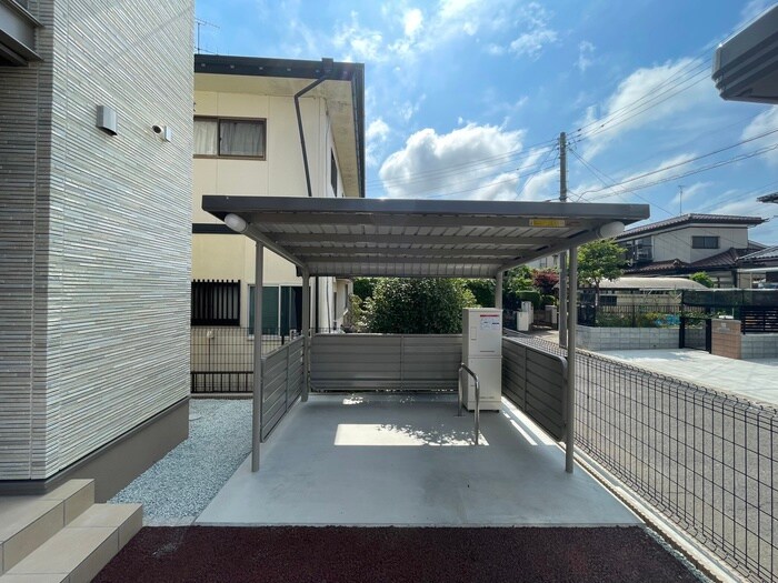 物件外観写真4　(駐輪場)