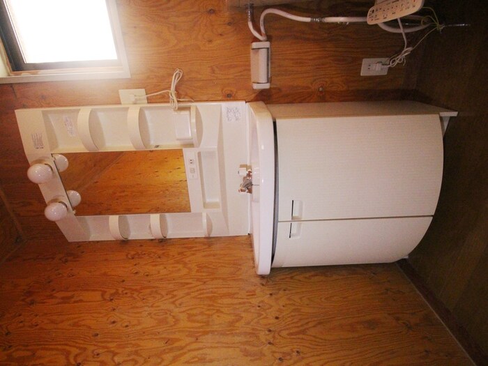 物件内観写真13　(洗面)