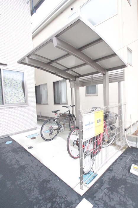 物件外観写真6　(駐輪場)