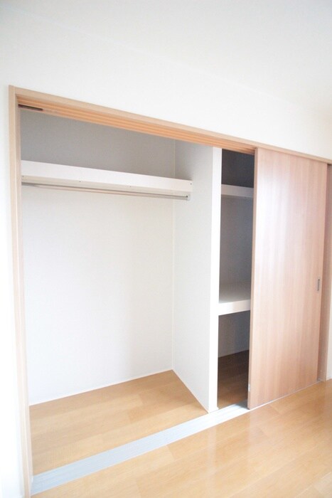 物件内観写真10　(収納)