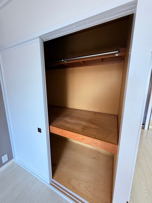 物件内観写真13　(収納)