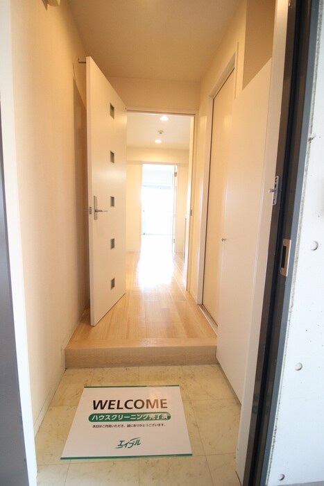 物件内観写真14　(玄関)