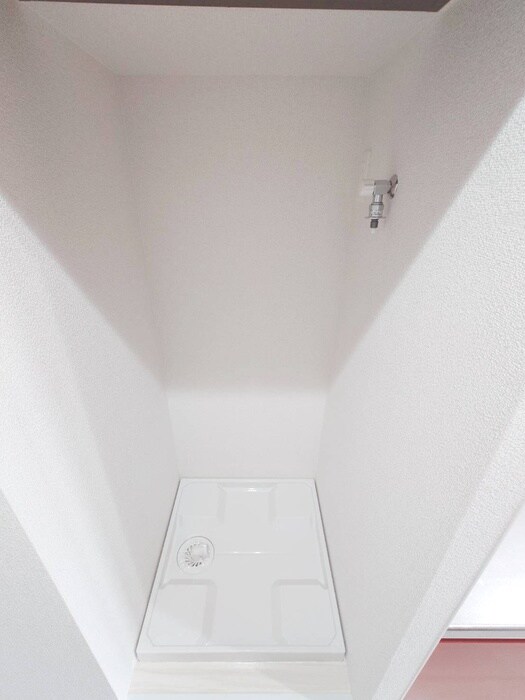 物件内観写真13　(洗濯機置場)