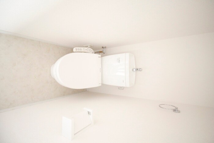 物件内観写真14　(トイレ)