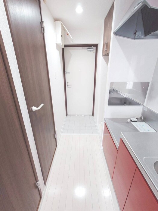 物件内観写真15　(玄関)