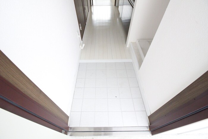 物件内観写真19　(玄関)