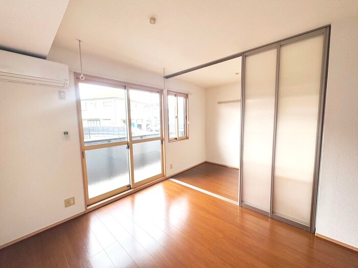 物件内観写真7　(居室)