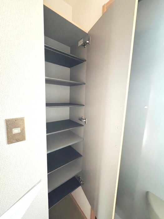 物件内観写真18　(靴箱)