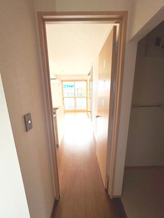 物件内観写真19　(廊下)