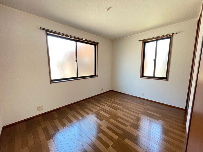 物件内観写真8　(居室)