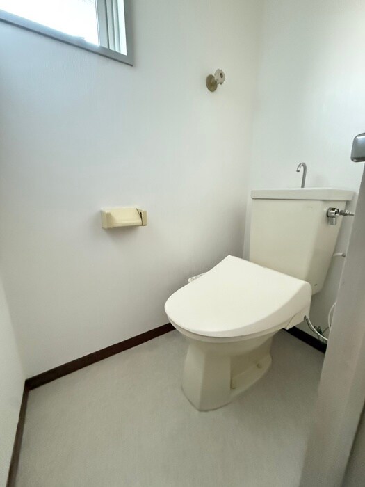 物件内観写真13　(トイレ)