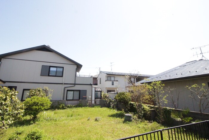 物件内観写真17　(室内からの展望)