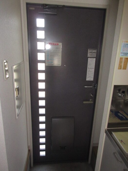 物件内観写真21　(玄関)