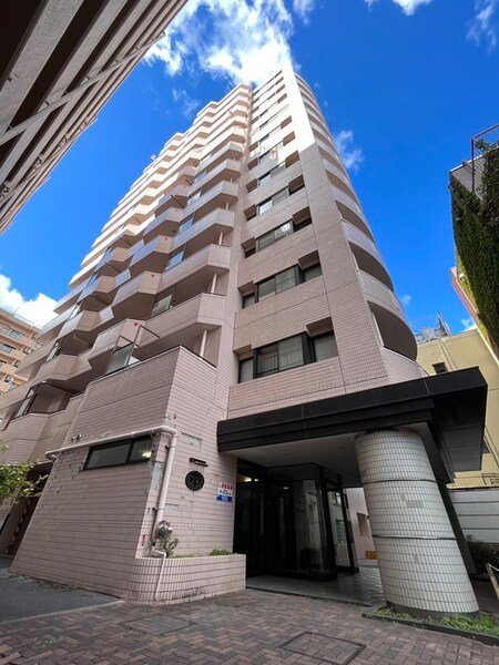 ロイヤルヒルズ上杉外観写真