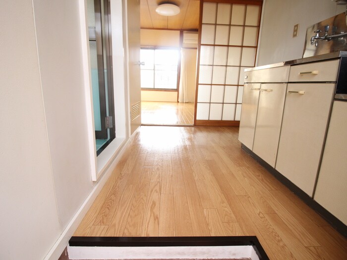 物件内観写真22　(玄関)