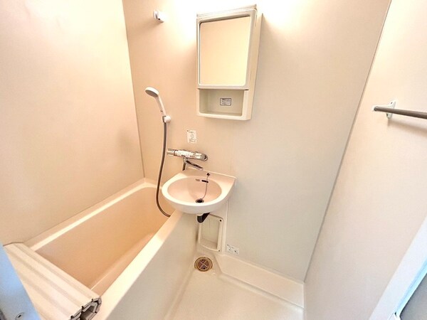 バス／シャワールーム等