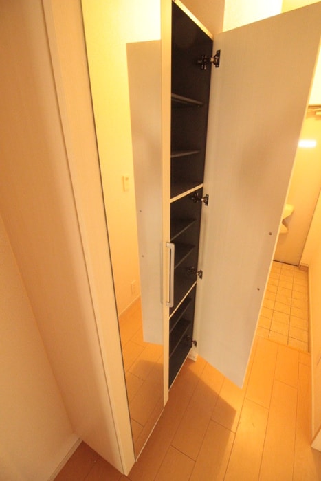 物件内観写真10　(靴箱)