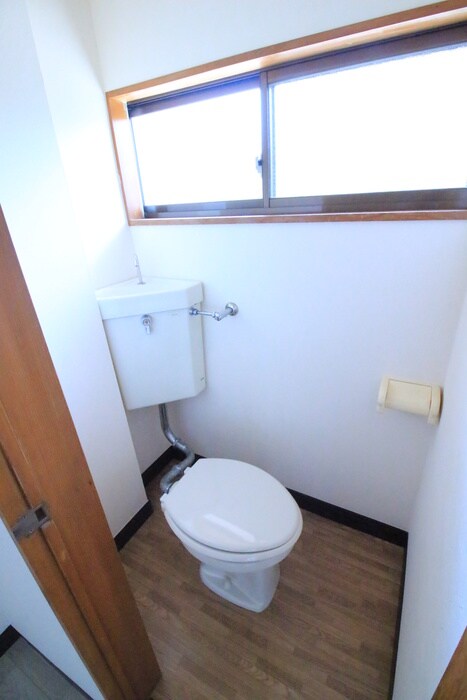 物件内観写真11　(トイレ)