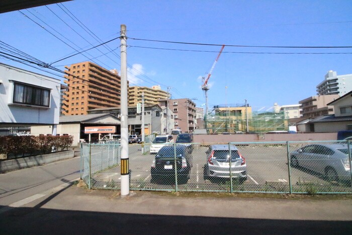 物件内観写真15　(室内からの展望)