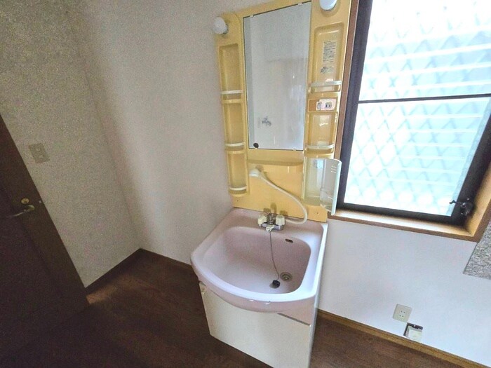 物件内観写真12　(洗面)