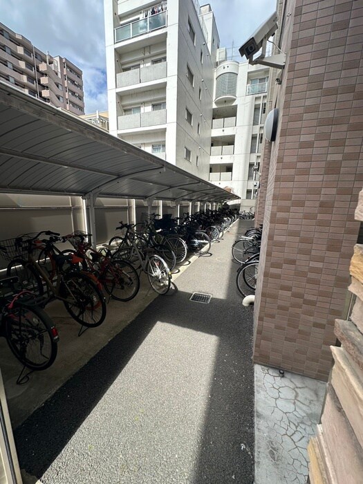 物件外観写真5　(駐車場)