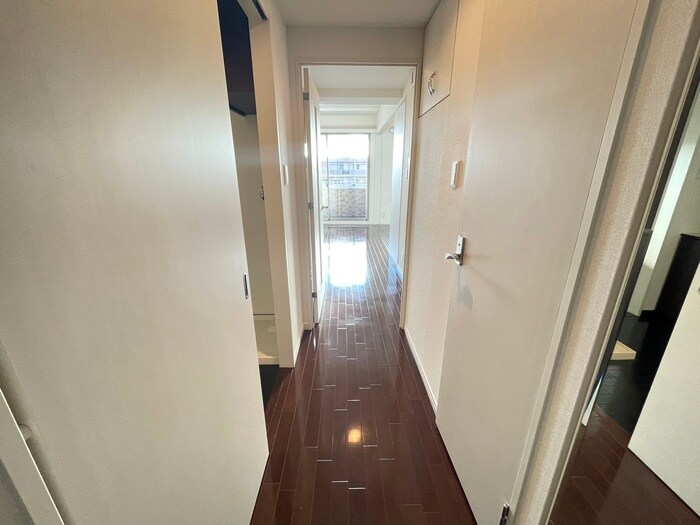 物件内観写真13　(廊下)
