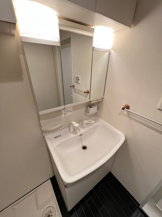 物件内観写真15　(洗面)