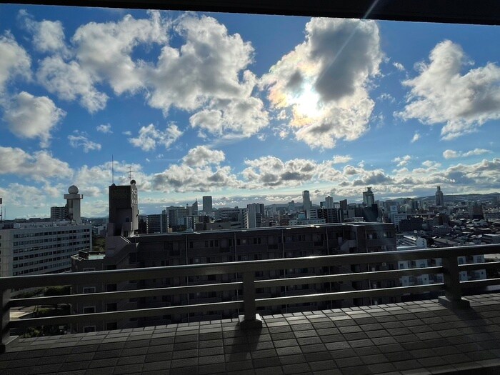 物件内観写真16　(室内からの展望)