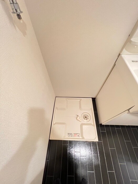 物件内観写真17　(洗濯機置場)