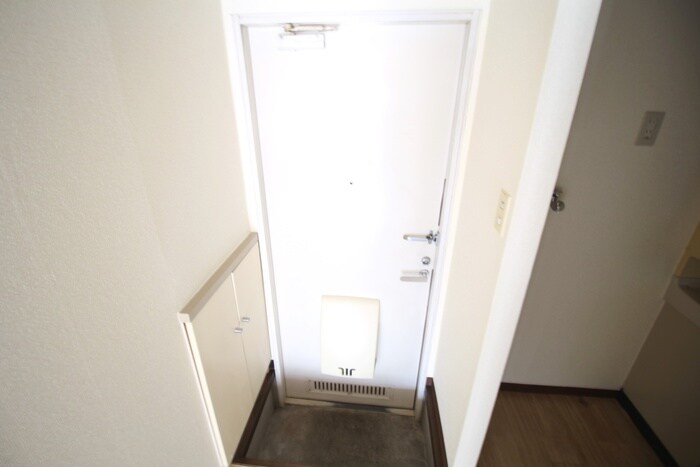 物件内観写真19　(玄関)