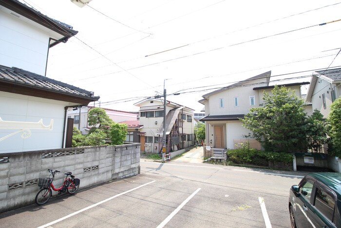 物件内観写真22　(室内からの展望)