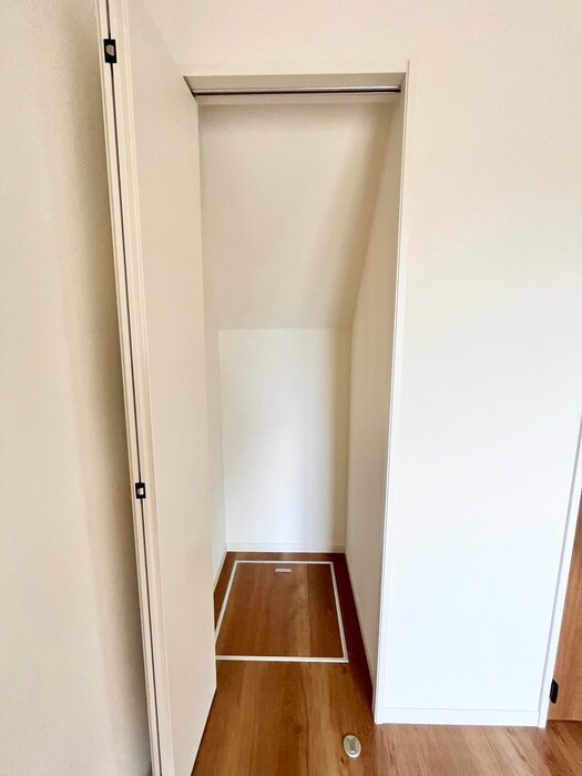 物件内観写真9　(収納)