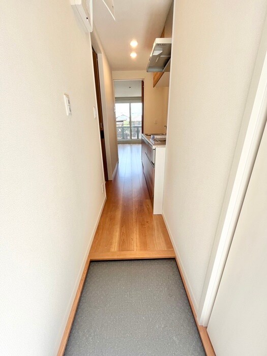 物件内観写真15　(玄関)