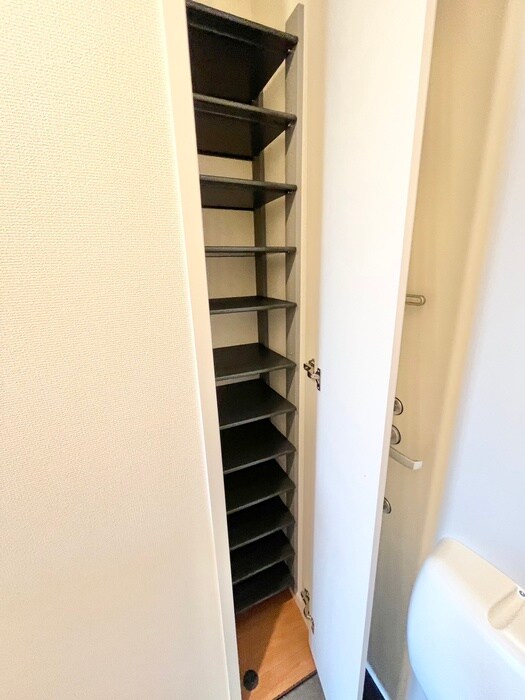 物件内観写真16　(靴箱)
