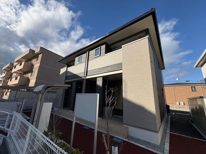 物件外観写真2　(外観写真)