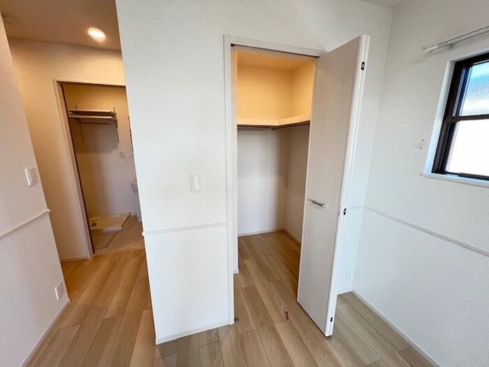 物件内観写真9　(収納)