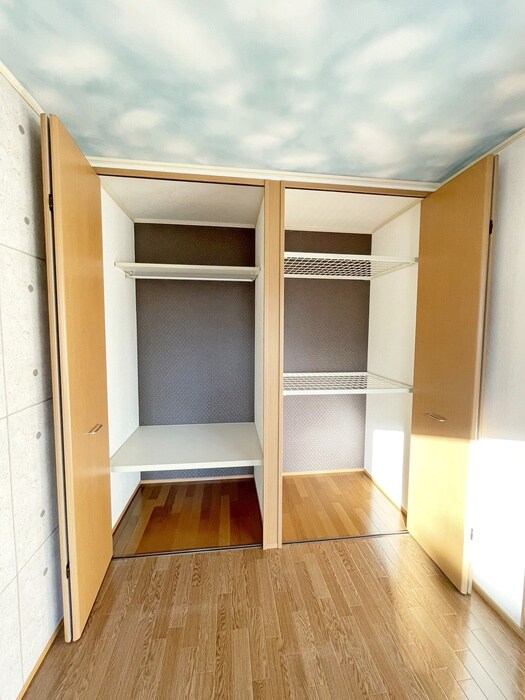 物件内観写真11　(収納)