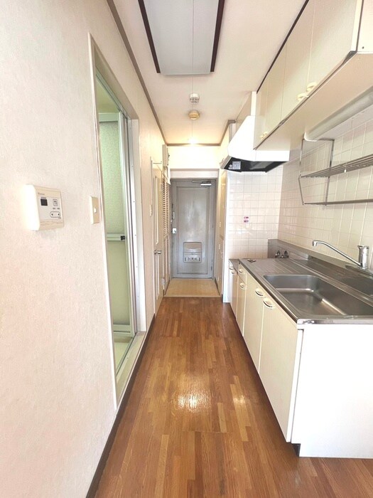 物件内観写真18　(廊下)