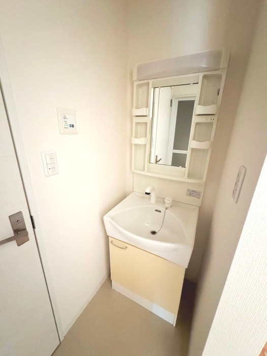 物件内観写真10　(洗面)